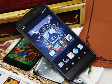 不朽經典加持 Sharp SH-01F勇者鬥惡龍限量版實測