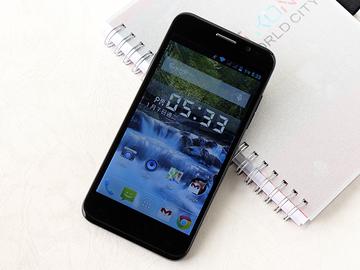 5吋雙卡國民享樂機 GSmart Alto A2實測