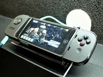 iPhone遊戲手把 羅技G550 POWERSHELL動手玩【TGS 2014】