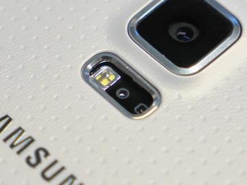 功能、UI、攝錄大革新 三星GALAXY S5內在體驗【MWC 2014】
