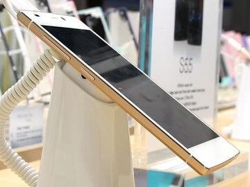 巴拉國際不只賣bara1超薄手機 也兼做菸酒零售、茶葉批發？