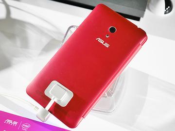 紅色ZenFone退訂惹議 華碩推3選1方案與購物金急滅火