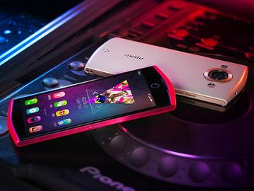 自拍神器美圖手機Meitu 2發表 支援影片美顏功能
