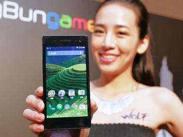 嗆紅米、ZenFone！戲智WOLF手機發表 定價3990