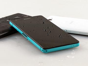 Sony夏季促銷推潮帽 購買Xperia系列手機即贈送