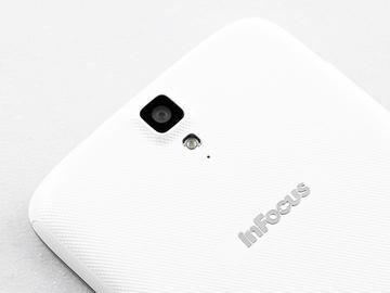 InFocus打機海戰？5.5吋M330獲NCC認證