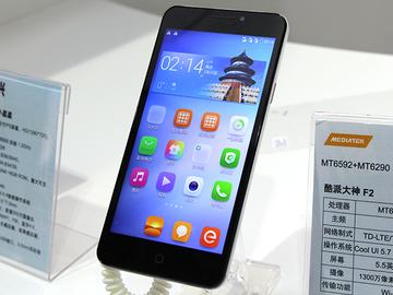 酷派大神F2八核4G手機 傳將推高通驍龍615登台【2014北京通信展】