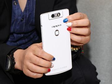 專訪OPPO設計師 談N3旋轉自拍手機設計元素