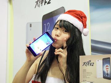 酷派大神F2體驗會成功!親身體驗4G與高性價比的魅力