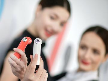 HTC RE迷你攝錄影機 12/15起於四大電信開賣