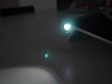 50吋大畫面帶著走！聯想Yoga Tablet 2 Pro投影機平板