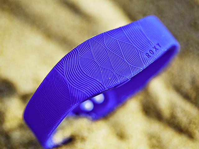 Sony推ROXY限量聯名SmartBand SWR10智慧手環