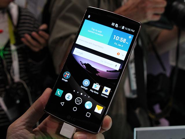 首款驍龍810手機！5.5吋LG G Flex 2彎曲實機賞【CES 2015】