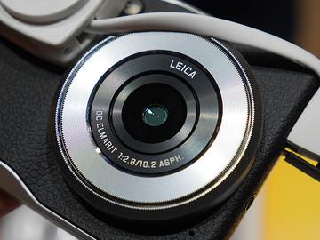 超強照相手機Panasonic Lumix CM1動手玩【CES 2015】