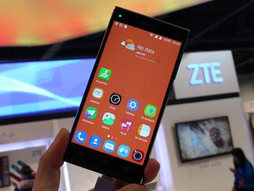ZTE Star 2星星二號 輕薄4G手機速覽【CES 2015】