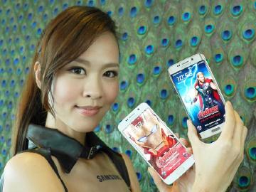 三星推出S6/S6 edge復仇者聯盟2英雄背蓋與主題