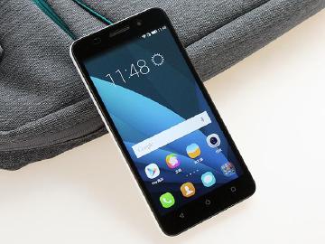 華為榮耀暢玩4X 台灣4G全頻單卡版實測