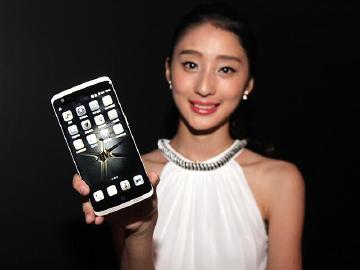 5.5吋旗艦ZTE AXON天機發表 後置雙鏡頭與閃光燈