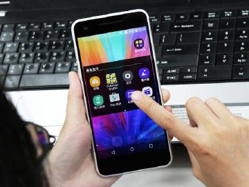 InlifeUI 2.0推出 InFocus M812率先採用