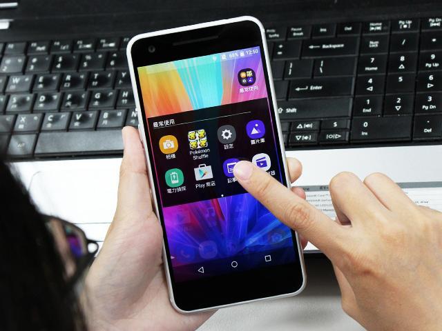 InlifeUI 2.0推出 InFocus M812率先採用