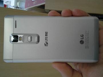 LG Class大螢幕金屬機 發表前夕實機曝光