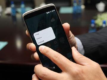 比iPhone 6S更多應用！ZTE AXON mini展示3D Touch