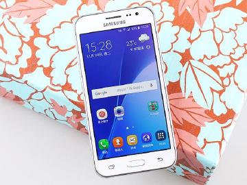 [評測]5千有找4G入門智慧機 三星GALAXY J2