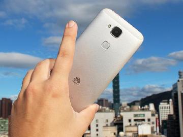 [開箱]華為女神機G7 Plus指紋辨識應用多樣化