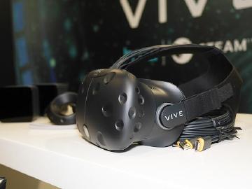 二代開發版HTC Vive Pre實機動眼看 電玩展開放體驗