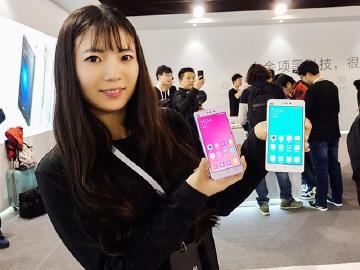 升級版小米手機4S 金屬+玻璃搭配指紋辨識