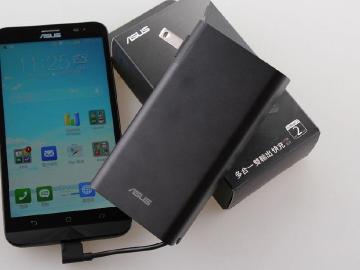 [開箱]內建插頭的行動電源 華碩ZenPower Combo