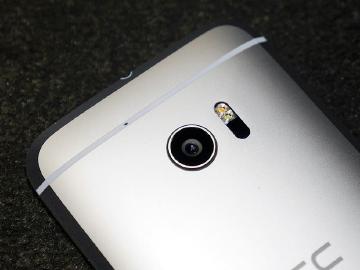 HTC 10動手玩：功能更簡化、相機大升級