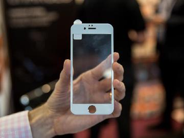 iPhone 7螢幕上面多一組感測器？相機模組傳改由LG提供