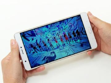 華碩ZenFone 3 Ultra五大電信開賣 4G方案整理