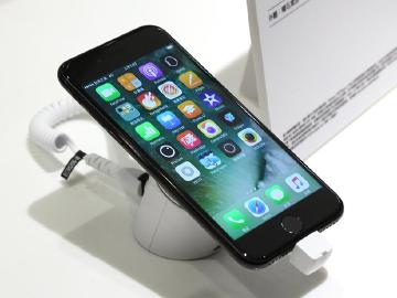 iPhone 7上市開賣直擊 台灣價錢24500元起