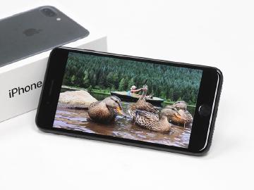 iPhone 7在中國傳出訊號門?!害用戶狂漏接電話