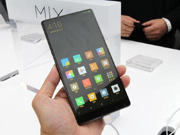 不只是概念手機！小米MIX尊享版全面屏體驗