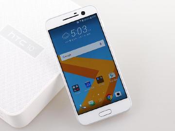 傳HTC 11將配8GB RAM、雙曲面還防水