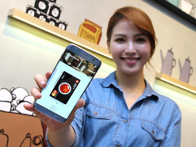 三星攜手7家銀行 Samsung Pay拚行動支付龍頭