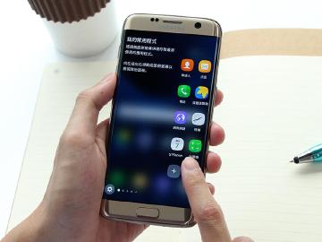 SAMSUNG S8傳螢幕加大、雙尺寸都為曲面螢幕