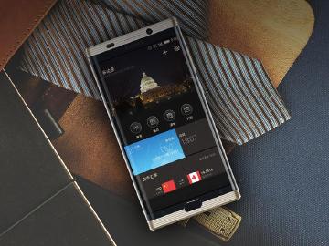 金立M2017發表 7千大電量、雙曲面螢幕