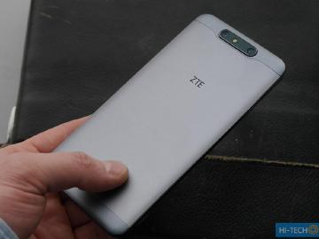 ZTE Blade V8雙鏡頭實機曝光 傳CES 2017展發表