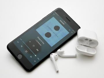 擺脫線的束縛!Apple AirPods開箱、音質短評