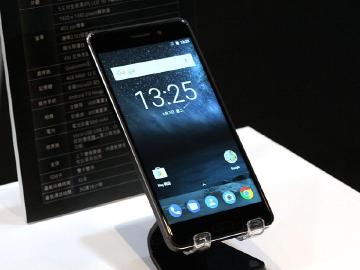 旗艦手機還要再等等？NOKIA可能先推兩款中階機