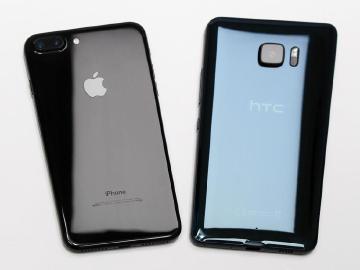 黑潮來襲!HTC U Ultra遇上iPhone 7 Plus