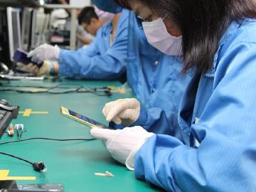 劣質充電配件易毀壞手機 Sony強調自家線材有下功夫