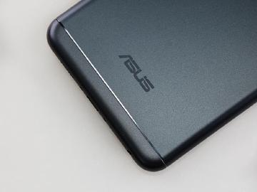 華碩ZenFone 4系列通過NCC 最快8月台灣上市