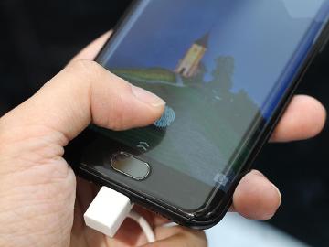 高通談全螢幕手機的挑戰 推出全新超音波指紋辨識技術[MWCS 2017]