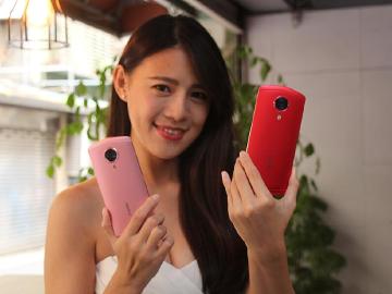 前置雙鏡頭 美圖T8s手機台灣上市動手玩