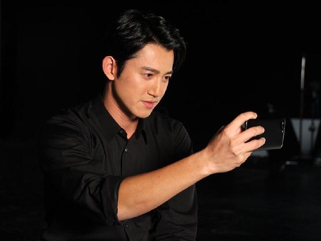簡單生活，專注演戲！直擊吳慷仁OPPO R11s代言拍攝
